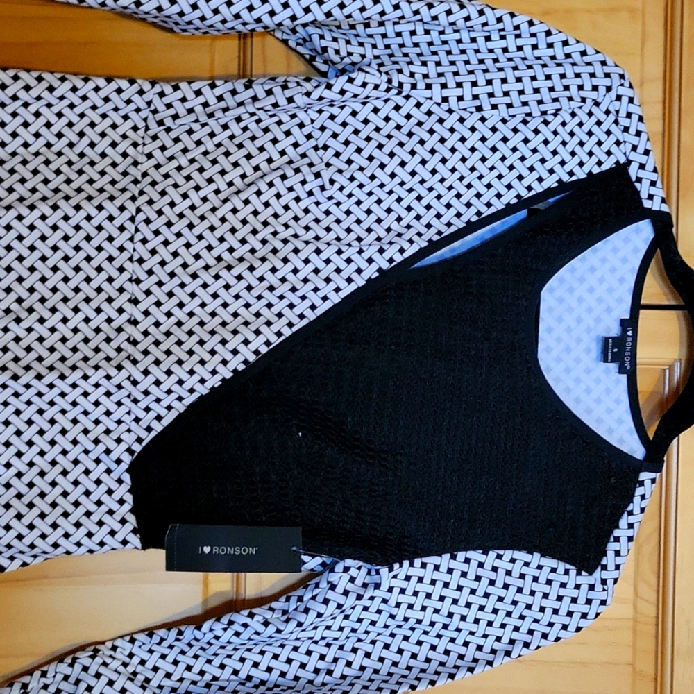 Size small Basket weave black and white stretch dress